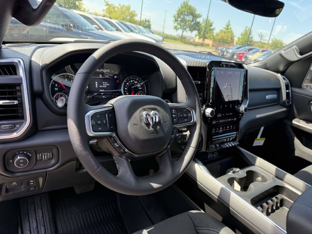 New 2026 RAM 1500 Big Horn AWD/4WD image 2