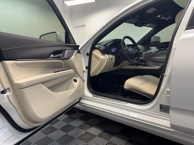 Used 2021 Cadillac CT4 Luxury w/ Sun And Sound Package image 11