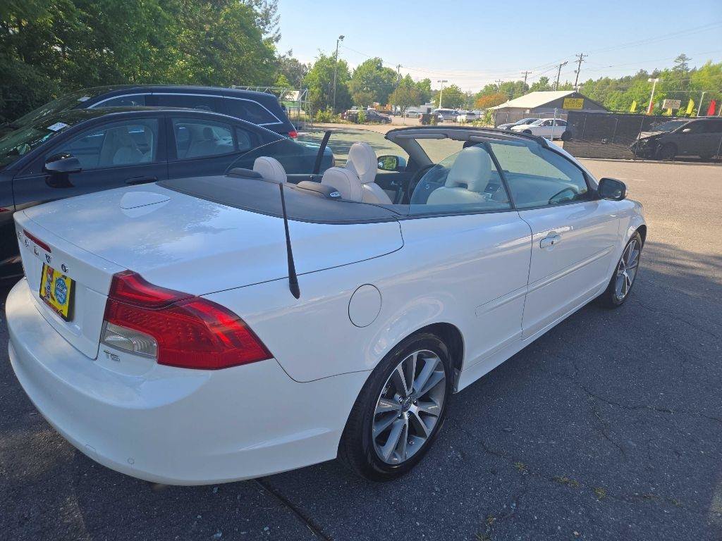 Used 2012 Volvo C70 T5 w/ Climate Pkg FWD image 5