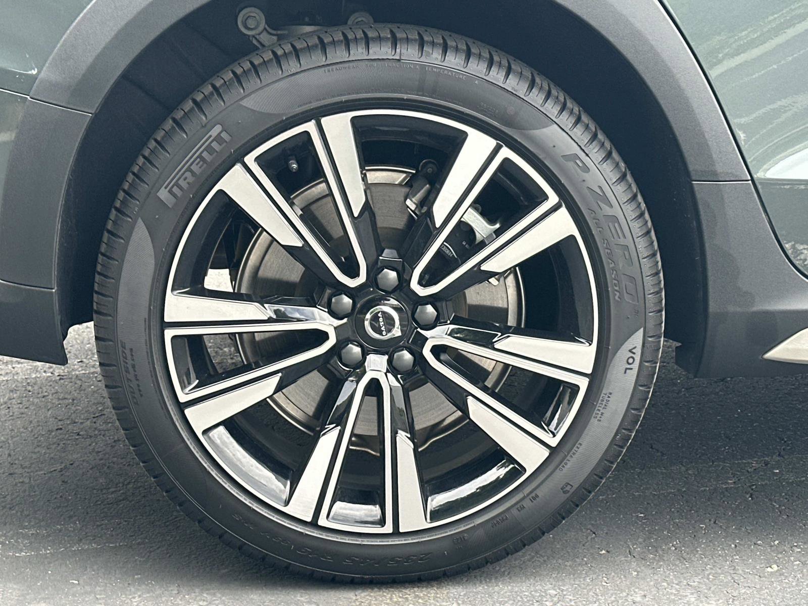 Used 2026 Volvo V60 B5 Cross Country Ultra w/ Climate Package AWD/4WD image 27