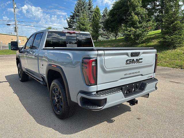 Used 2024 GMC Sierra 2500 AT4 w/ AT4 Premium Plus Package AWD/4WD image 2