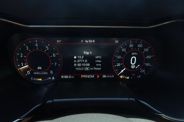 Used 2022 Ford Mustang Shelby GT500 w/ Technology Package RWD image 11