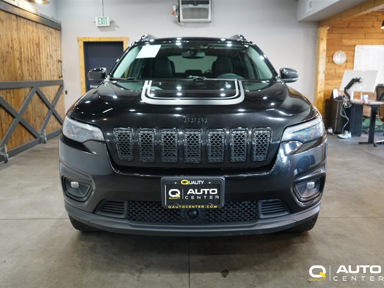 Used 2022 Jeep Cherokee Sport AWD/4WD image 2