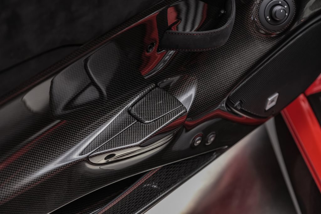 Used 2019 Ferrari 488 Pista Coupe RWD image 35