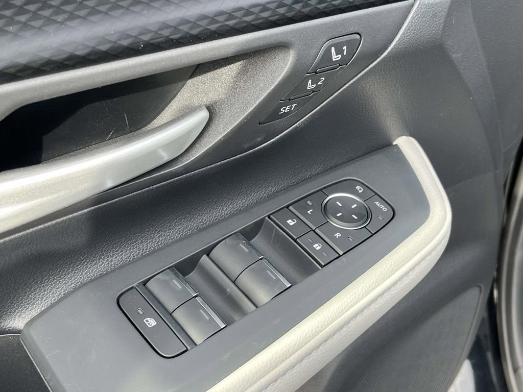 New 2026 Toyota Grand Highlander AWD Hybrid image 13