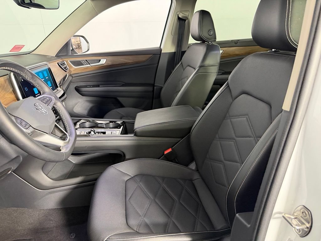 Used 2024 Volkswagen Atlas SE FWD image 22