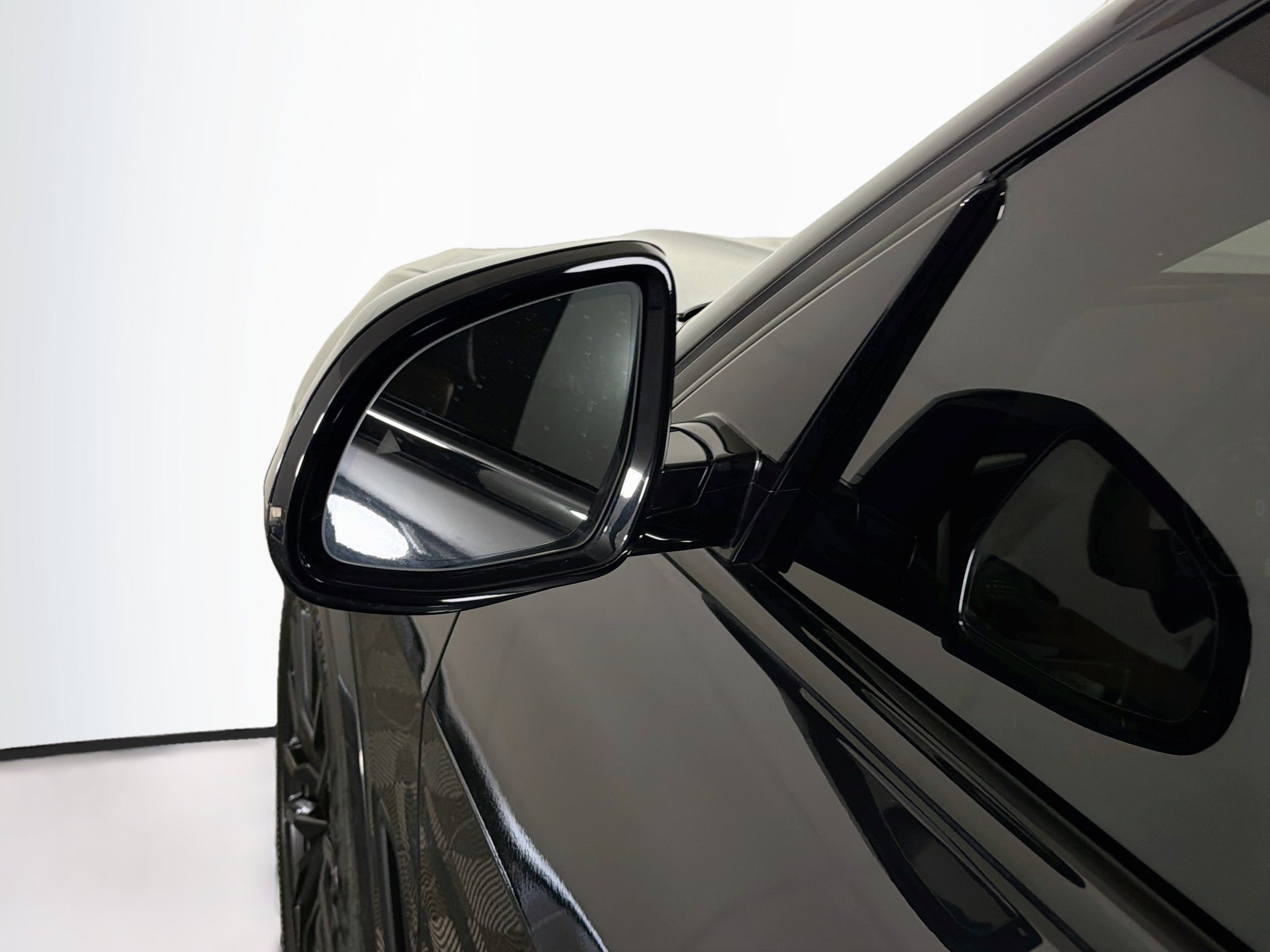 Used 2022 BMW X5 sDrive40i w/ M Sport Package RWD image 16