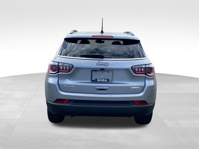 Used 2024 Jeep Compass Latitude AWD/4WD image 4