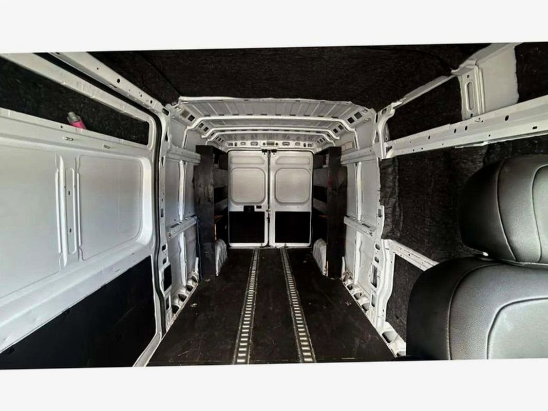 Used 2023 RAM ProMaster 2500 image 15