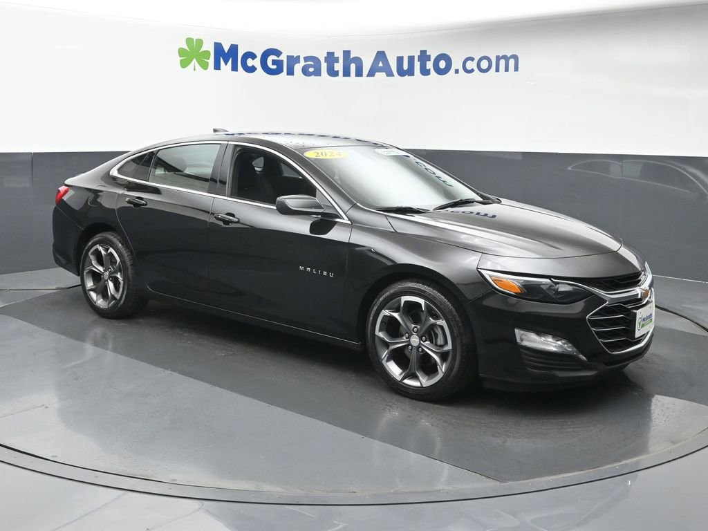Used 2024 Chevrolet Malibu LT image 2