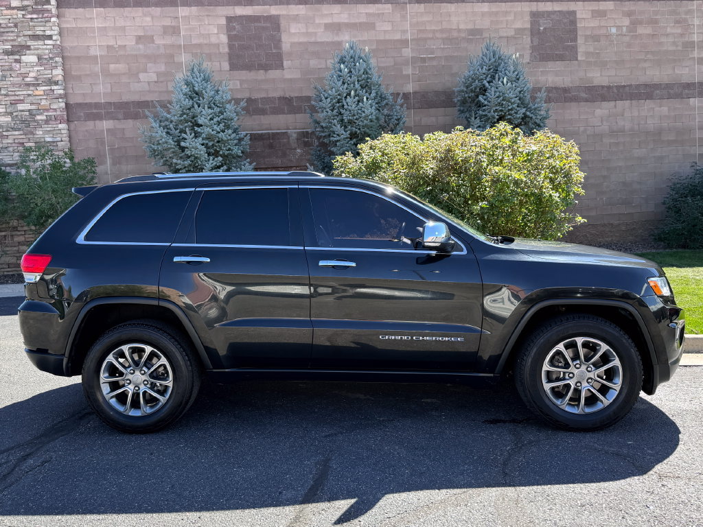 Used 2015 Jeep Grand Cherokee Limited w/ Luxury Group II AWD/4WD image 6