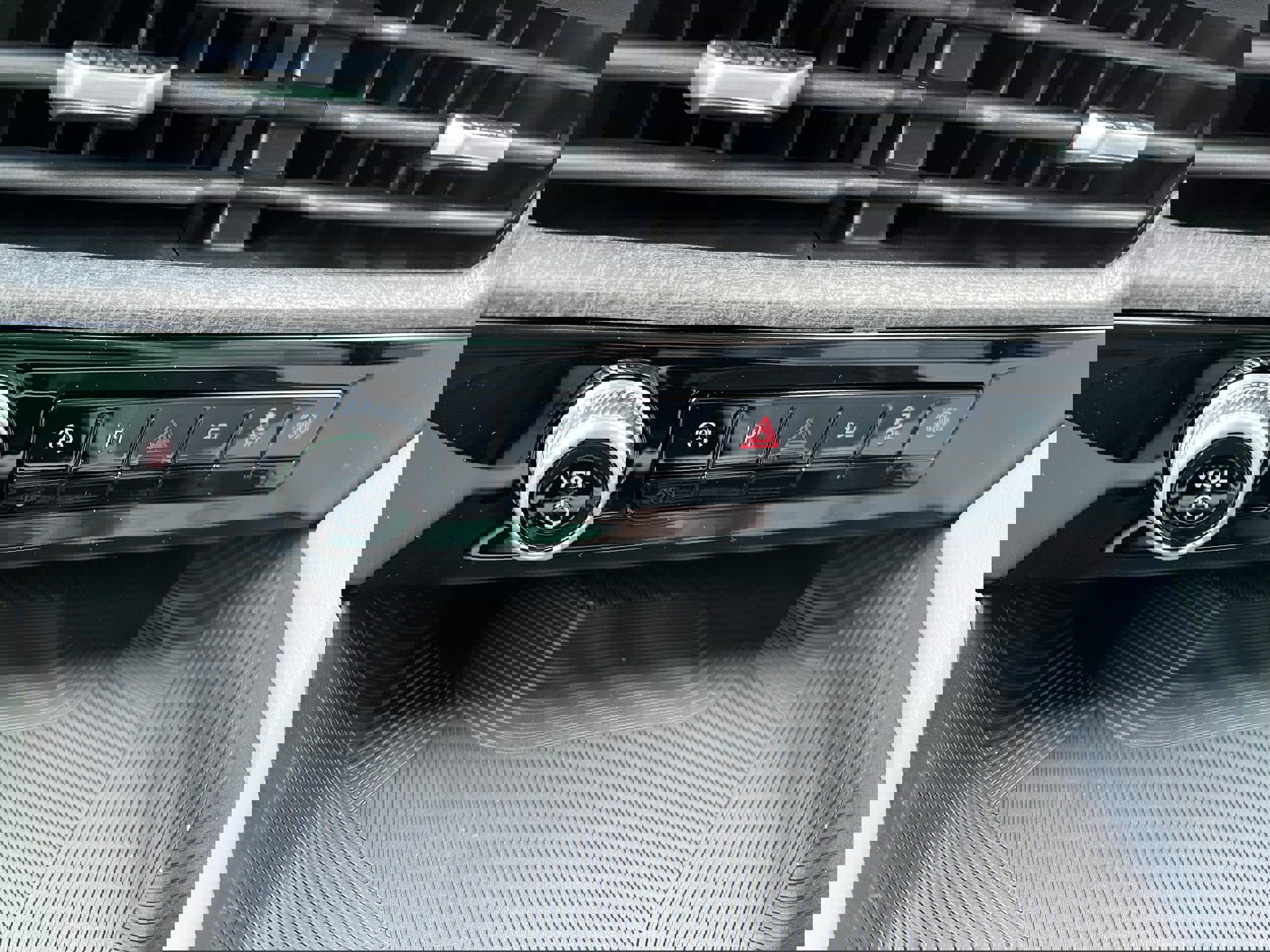 New 2026 Ford Explorer Platinum w/ LUX Leather Package image 26