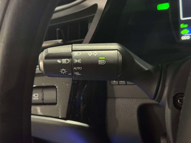 Used 2025 Lexus ES 300h w/ Technology Package FWD image 29