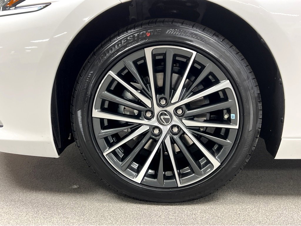New 2025 Lexus ES 350 w/ Premium Package image 37