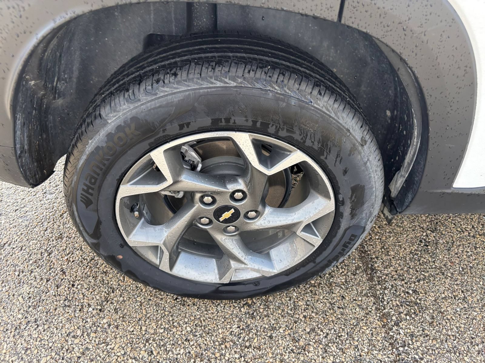 Used 2025 Chevrolet Trax LT FWD image 29