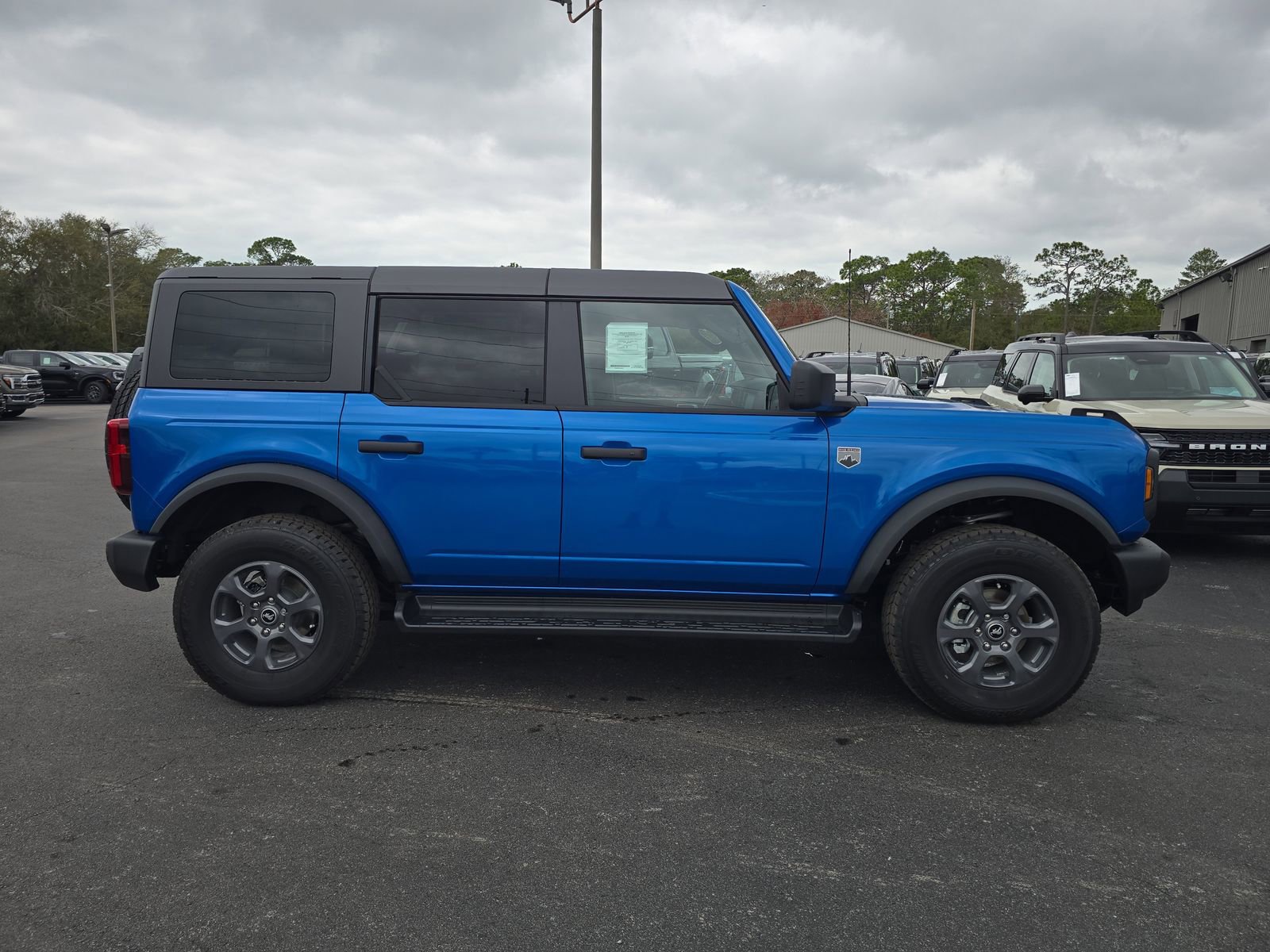New 2026 Ford Bronco Big Bend image 3