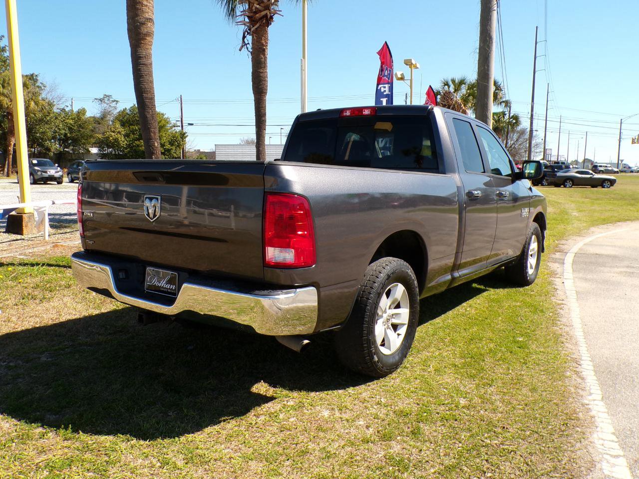 Used 2016 RAM 1500 Classic SLT image 7