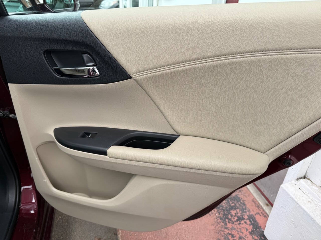 Used 2013 Honda Accord EX-L image 22