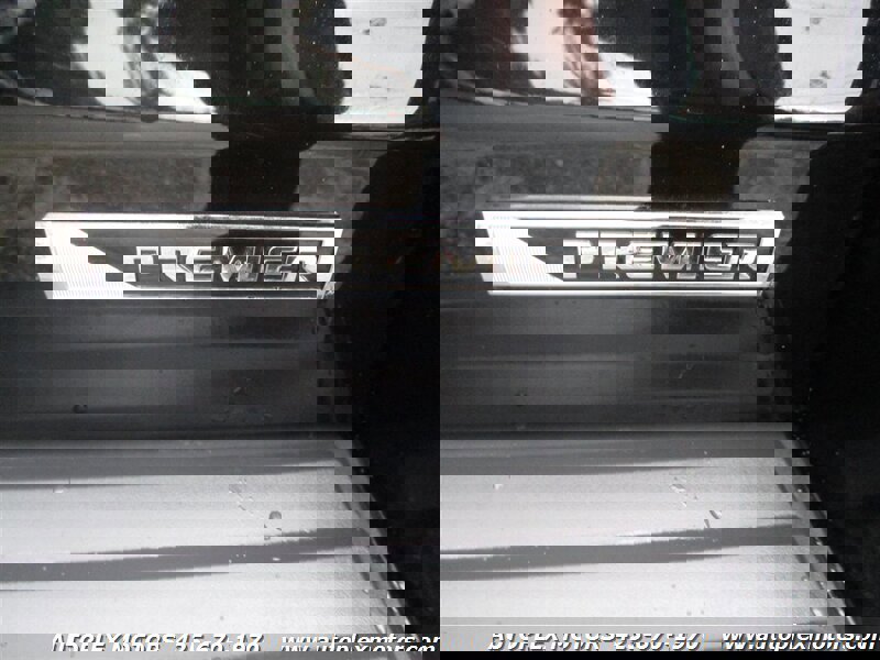 Used 2018 Chevrolet Suburban Premier image 17