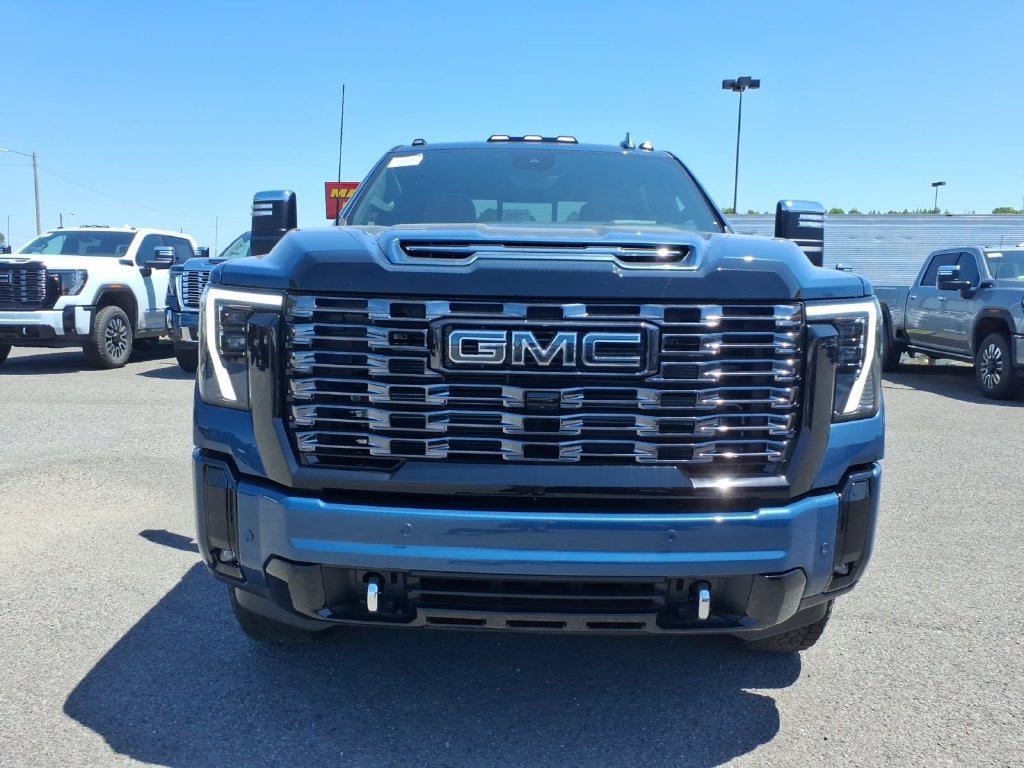New 2026 GMC Sierra 2500 Denali Ultimate w/ Max Trailering Package AWD/4WD image 2