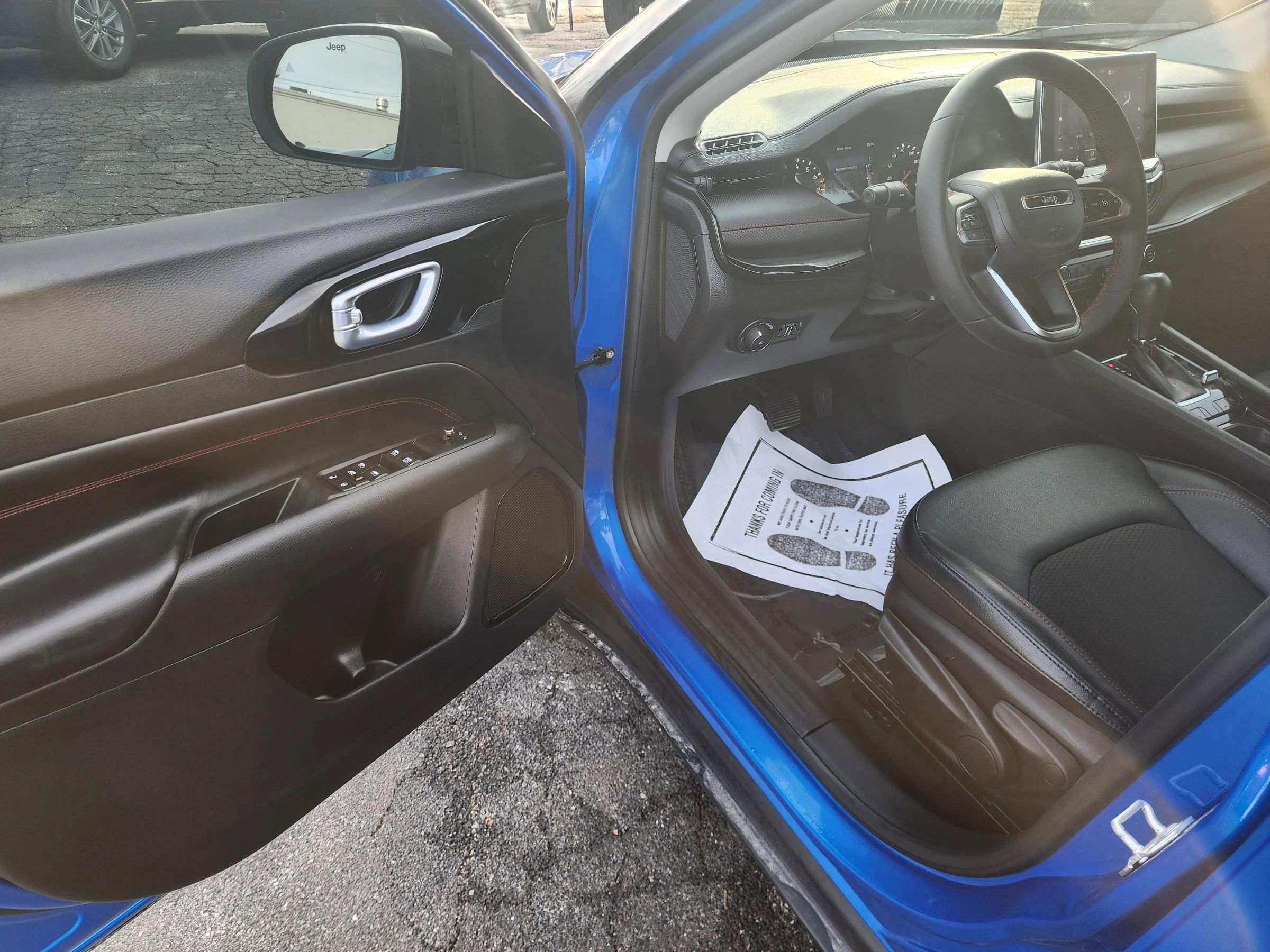 Used 2022 Jeep Compass Trailhawk w/ Trailer Tow Group AWD/4WD image 18