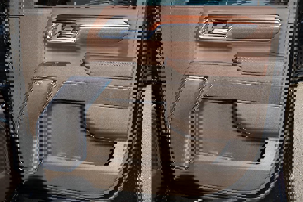 New 2025 GMC Sierra 2500 Denali w/ Denali Reserve Package image 26