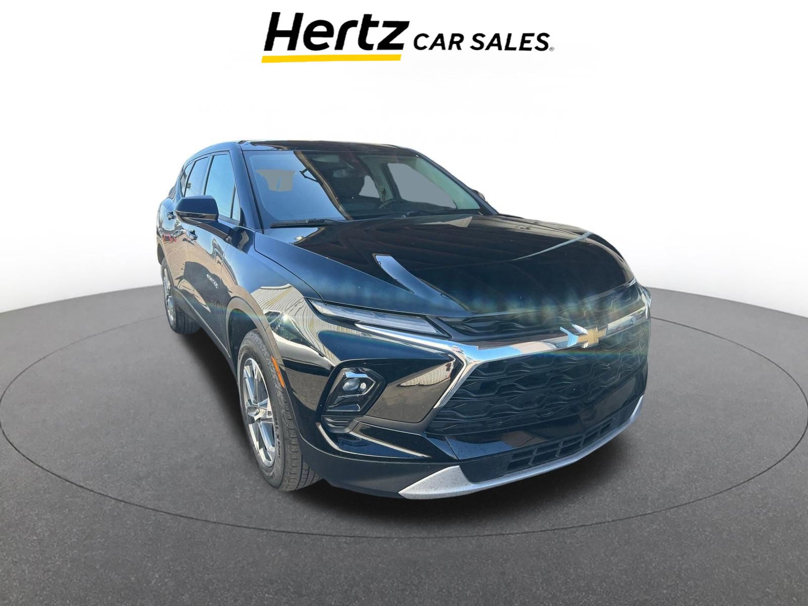 Used 2025 Chevrolet Blazer LT image 1