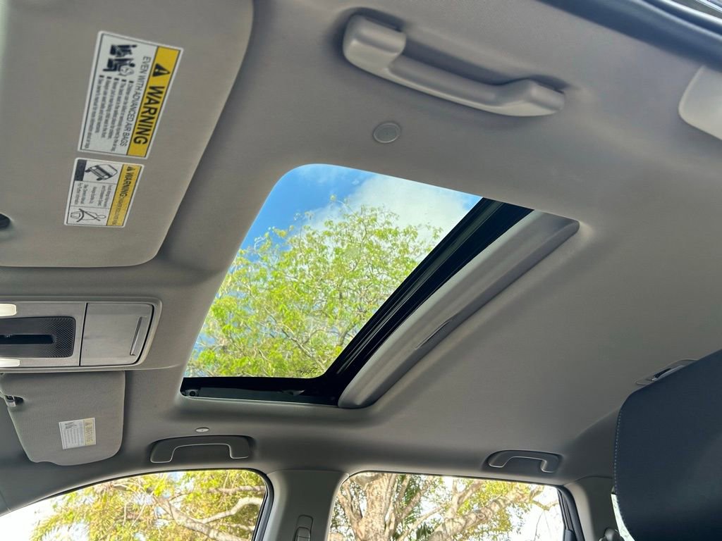 Used 2025 Honda CR-V EX image 17