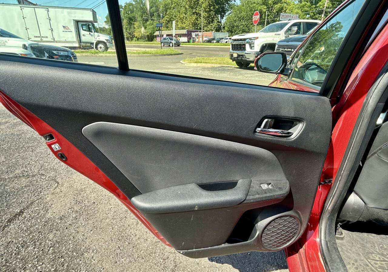 Used 2018 Toyota Prius Four Touring w/ Premium Convenience Package FWD image 11