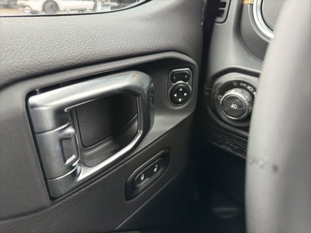 New 2026 Jeep Wrangler Sahara w/ Technology Group image 28