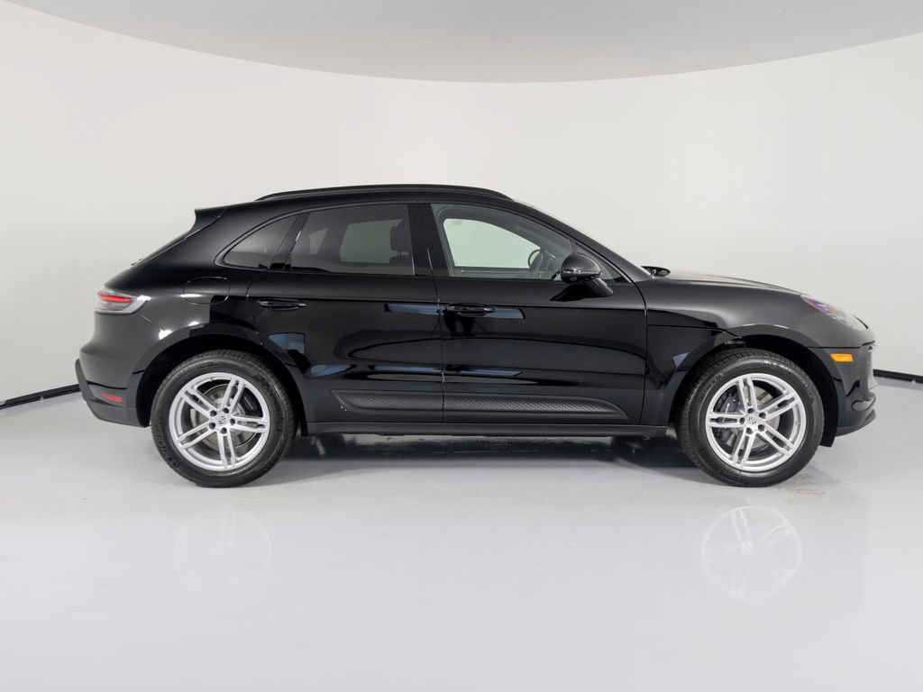 New 2026 Porsche Macan AWD/4WD image 12