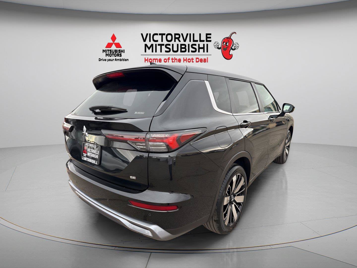 Used 2025 Mitsubishi Outlander SE AWD/4WD image 9