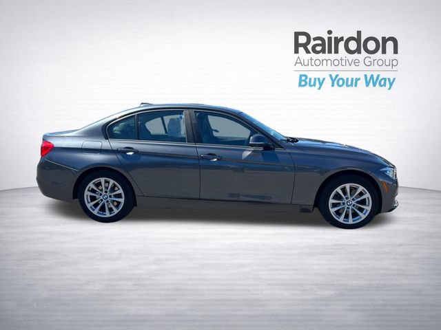 Used 2018 BMW 320i xDrive Sedan AWD/4WD image 8