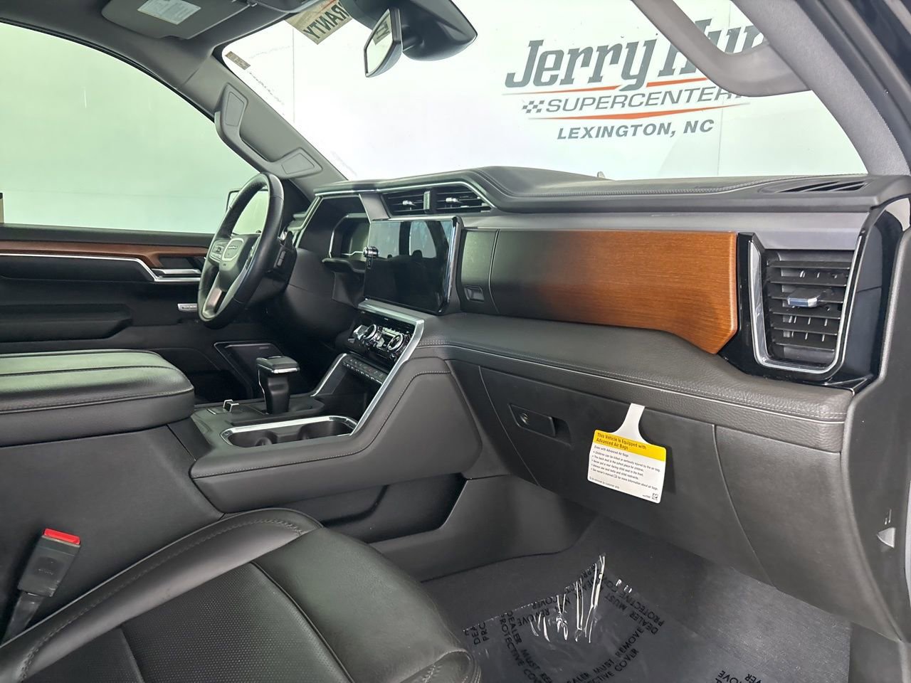 Used 2023 GMC Sierra 1500 Denali AWD/4WD image 32