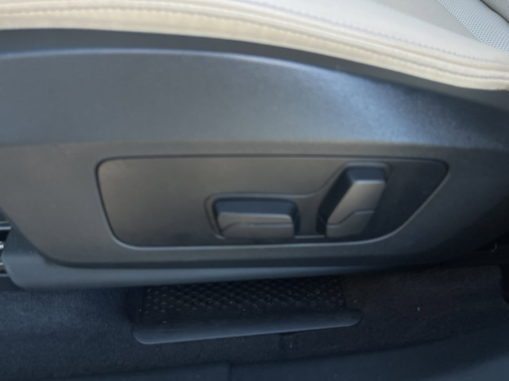 Used 2023 BMW X1 xDrive28i image 16