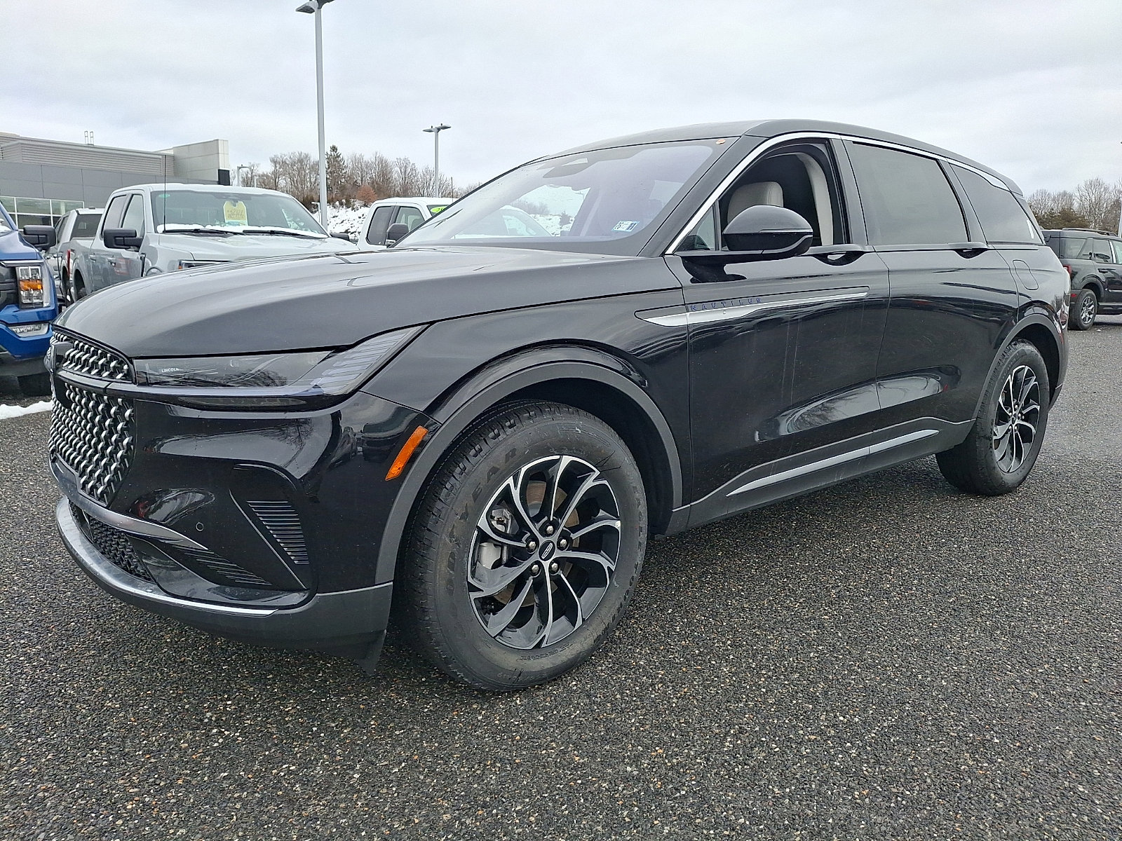 New 2026 Lincoln Nautilus Premier image 2
