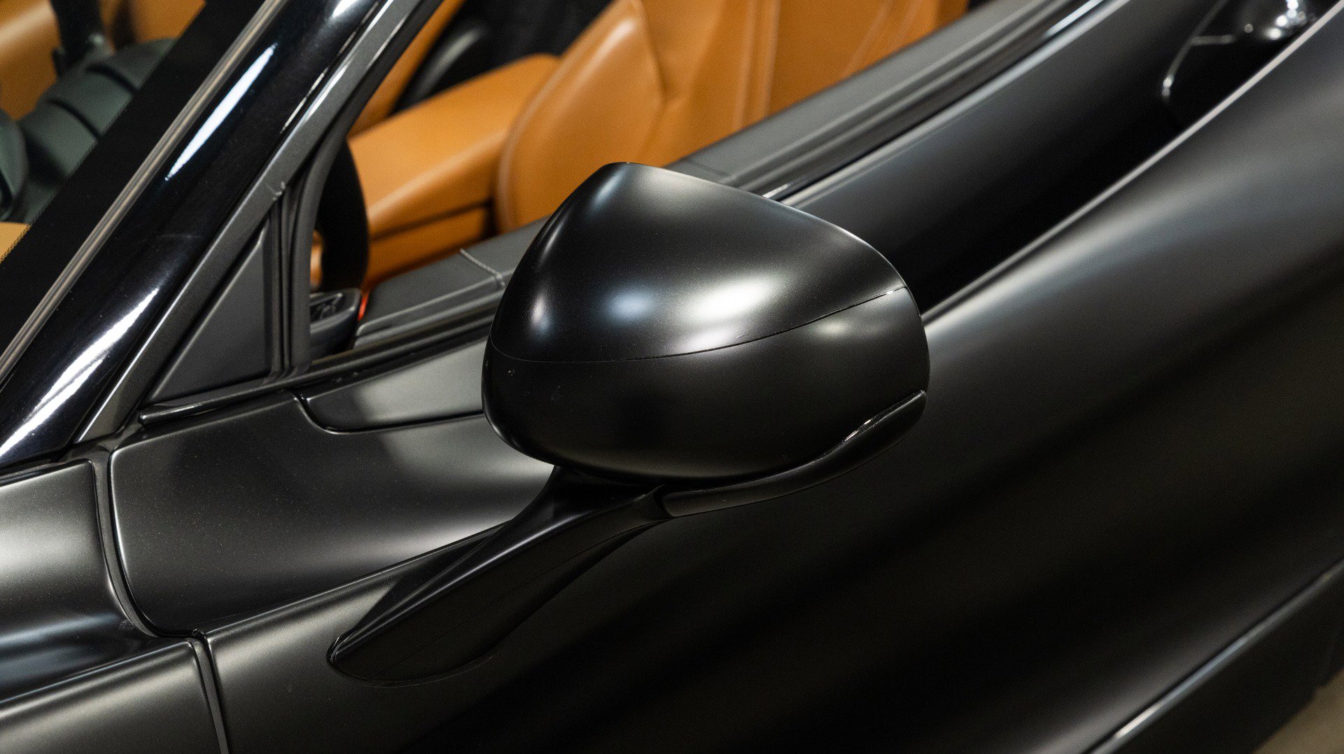 Used 2020 McLaren 720S Spider image 16