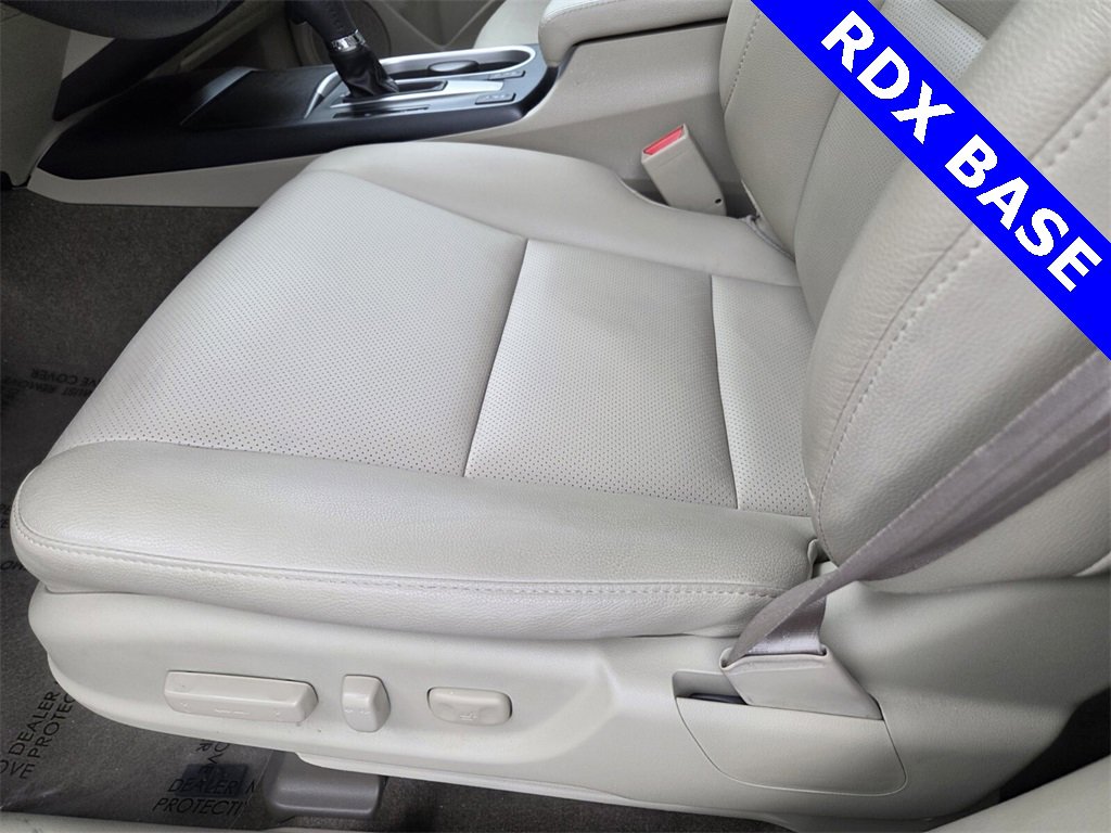 Used 2016 Acura RDX FWD w/ Technology Package image 31
