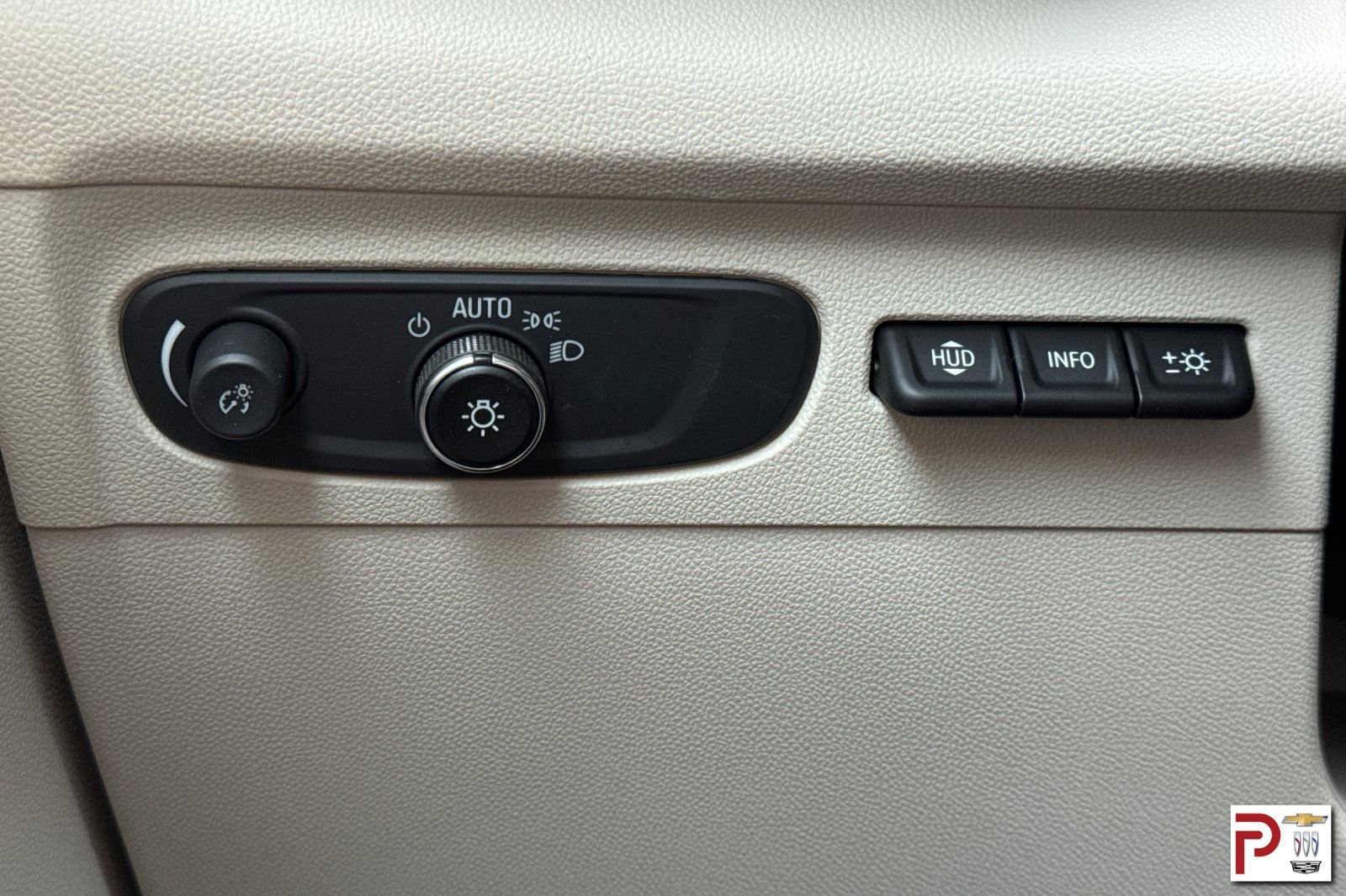 Certified 2023 Buick Envision Avenir image 32