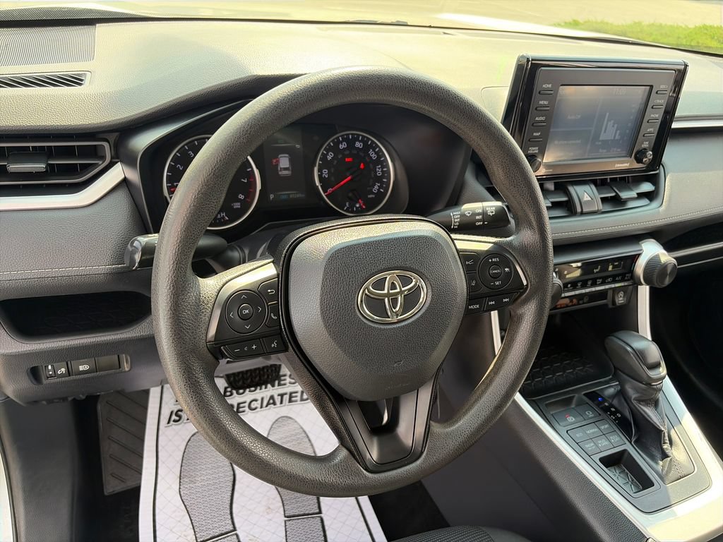 Used 2020 Toyota RAV4 LE w/ All Weather Liner Package AWD/4WD image 18