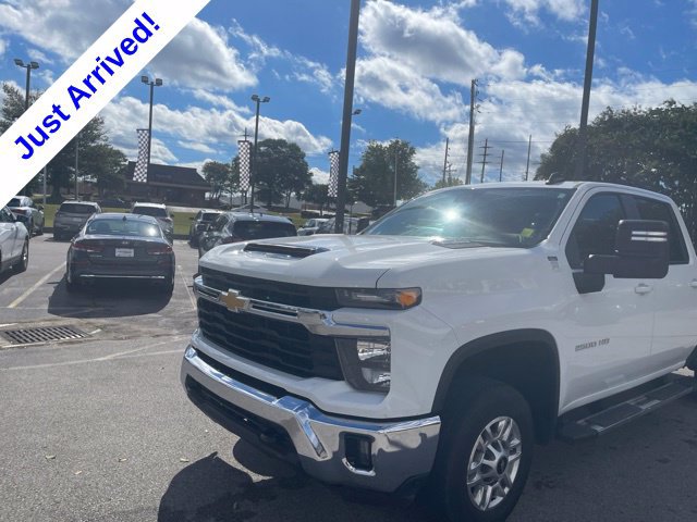 Used 2025 Chevrolet Silverado 2500 LT w/ Convenience Package AWD/4WD image 12
