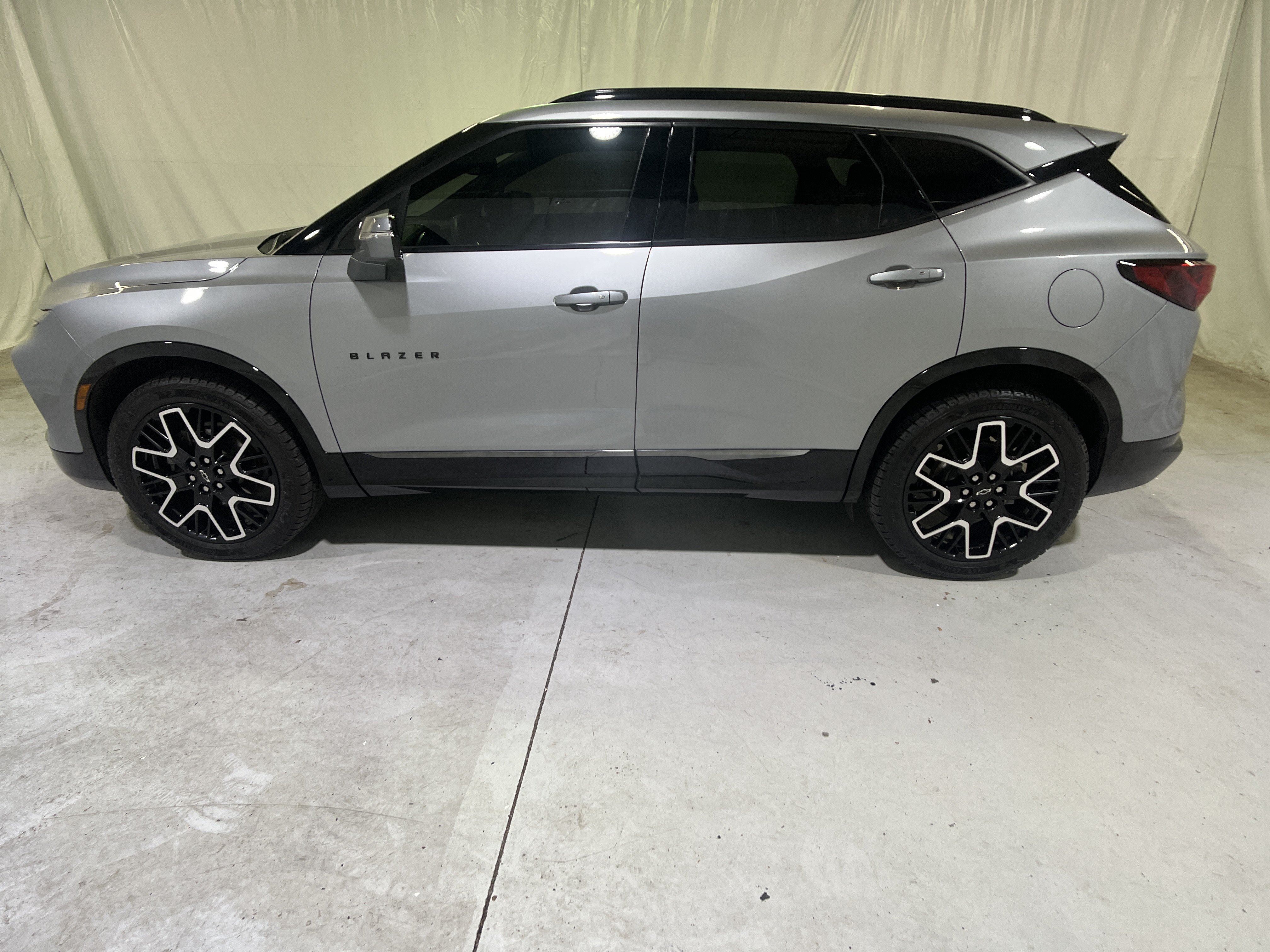 Certified 2023 Chevrolet Blazer RS FWD image 7