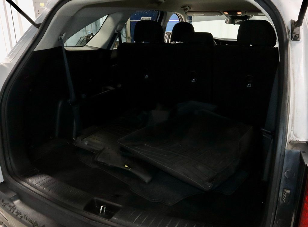 Used 2021 Kia Sorento LX image 16