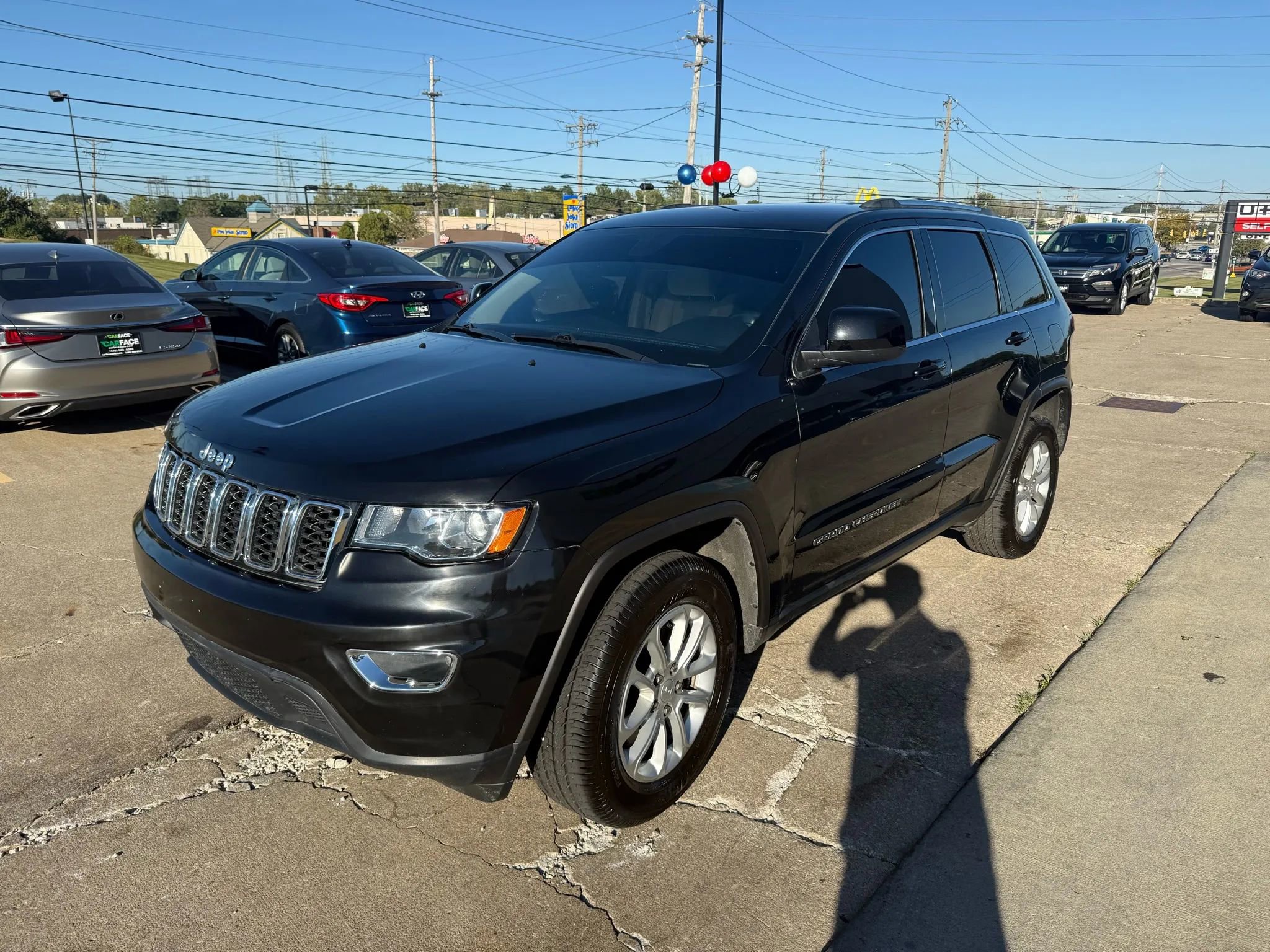 Used 2021 Jeep Grand Cherokee Laredo image 5