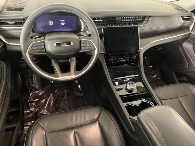 Used 2023 Jeep Grand Cherokee Limited image 22