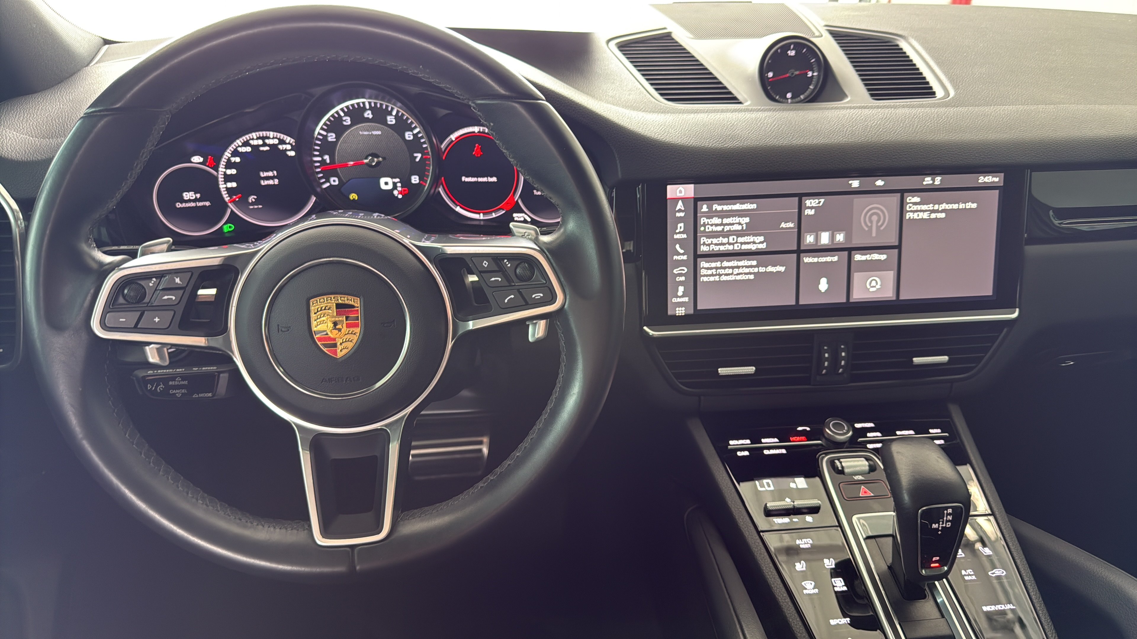 Used 2021 Porsche Cayenne S AWD/4WD image 27