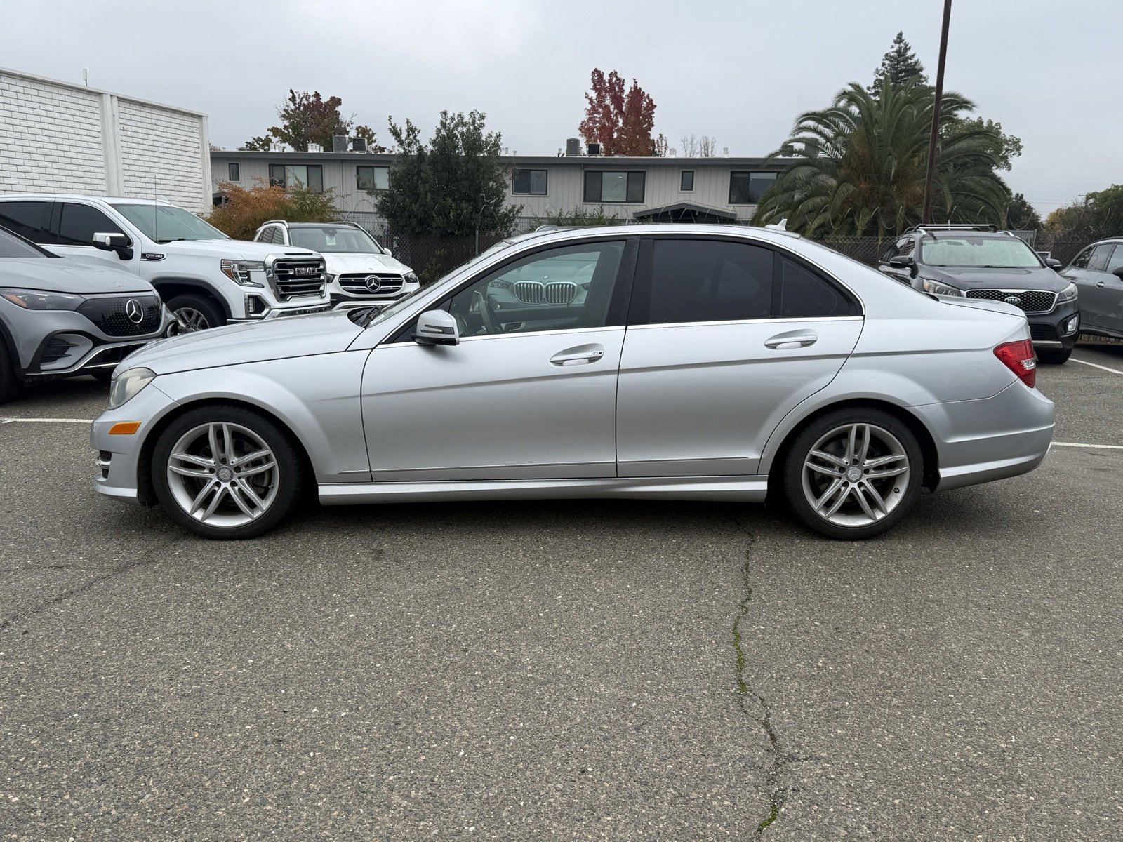 Used 2013 Mercedes-Benz C 250 Sedan image 2