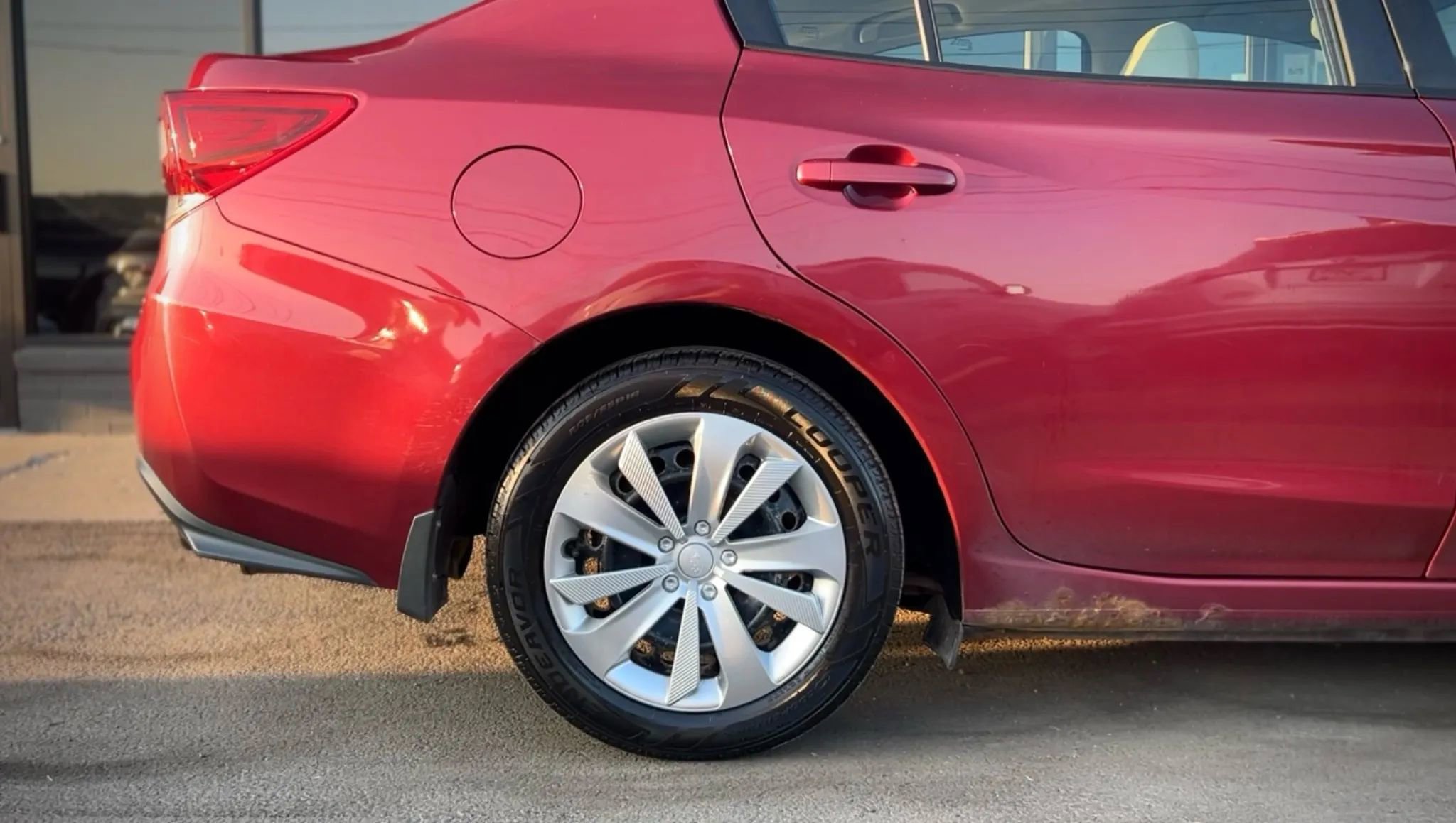 Used 2018 Subaru Impreza 2.0i image 3