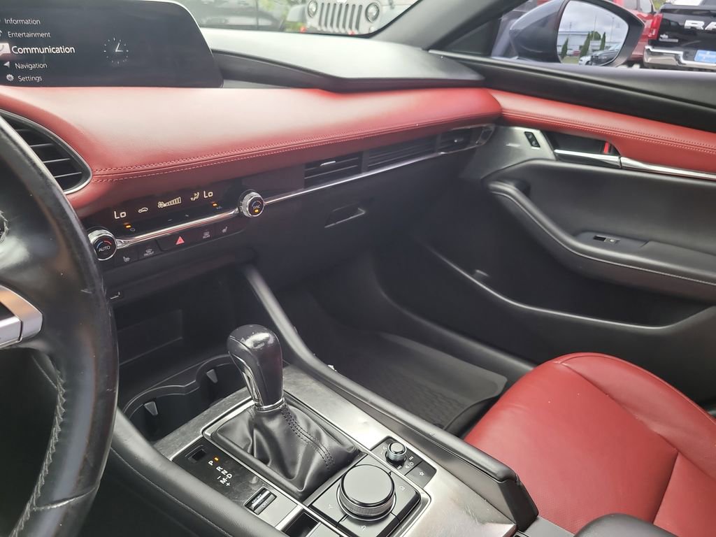 Used 2020 MAZDA MAZDA3 AWD Hatchback w/ Premium Pkg image 18