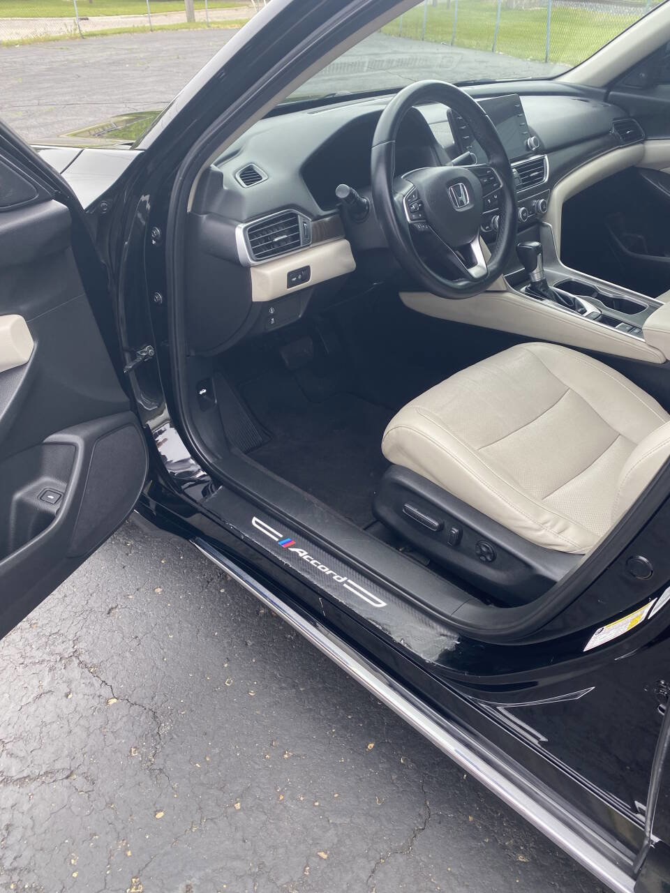 Used 2018 Honda Accord EX-L image 5